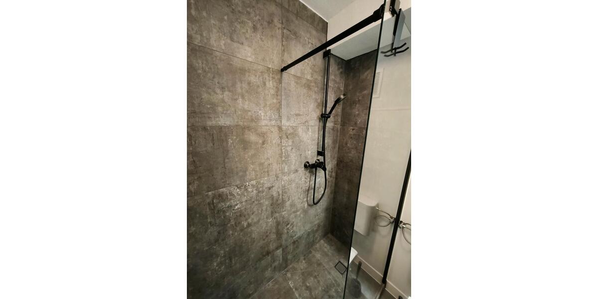 Etagenwohnung Neuss Reuschenberg - 1 Zimmer, 44 m&sup2;, 821&euro; | Angebot:26146153
