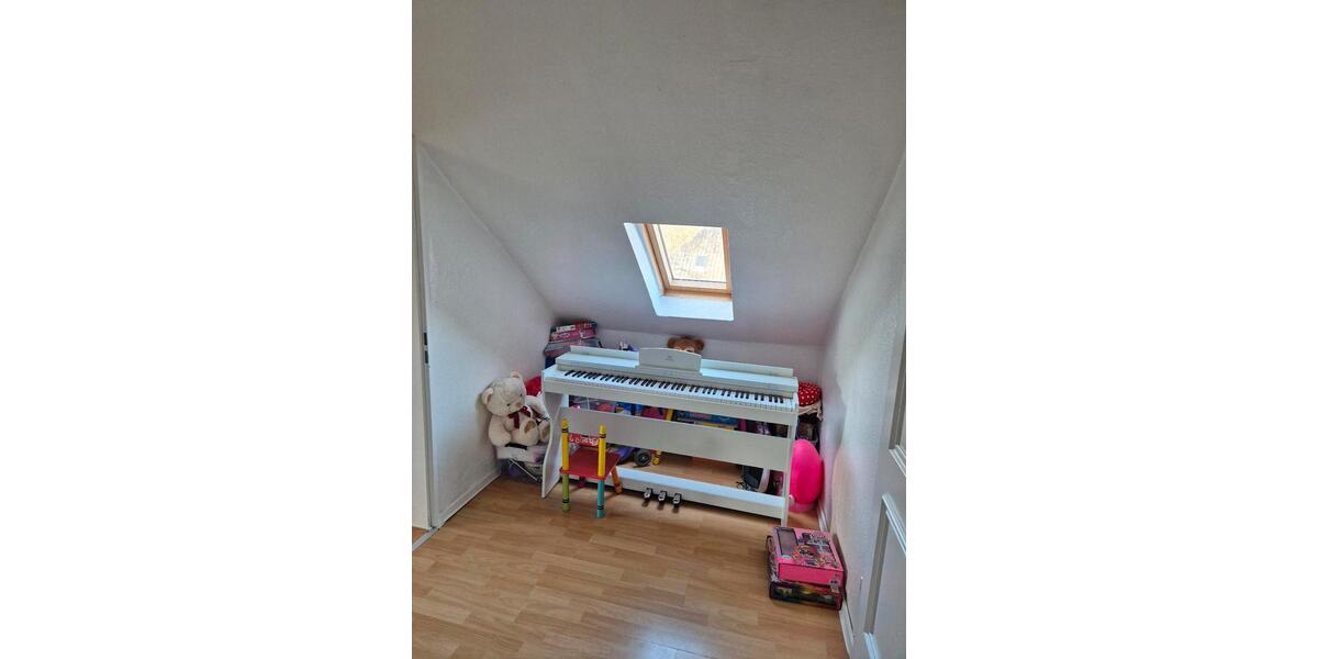 Dachgeschoßwohnung Krefeld Dießem - 2 Zimmer, 50 m&sup2;, 490&euro; | Angebot:26187162