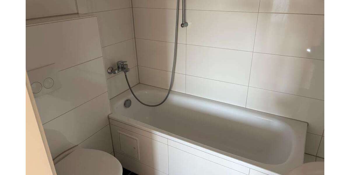 Etagenwohnung Velbert Velbert-Mitte - 2 Zimmer, 63 m&sup2;, 479&euro; | Angebot:27216048