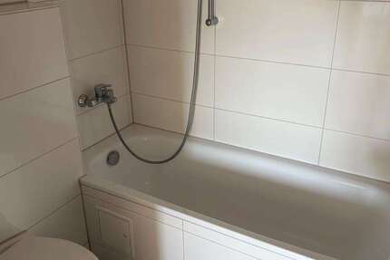 Wohnung Velbert Velbert-Mitte - 2 Zimmer, 63 m&sup2;, 479&euro; | Angebot:27216048