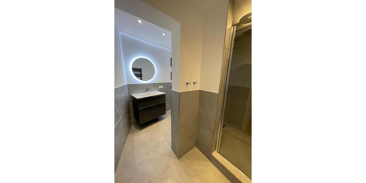 Etagenwohnung Essen Huttrop - 4 Zimmer, 81 m&sup2;, 1.140&euro; | Angebot:25430682