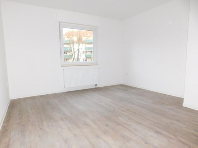 Etagenwohnung Krefeld Benrad - 2 Zimmer, 64 m&sup2;, 737&euro; | Angebot:24696744