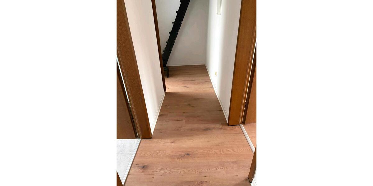 Dachgeschoßwohnung Krefeld - 1 Zimmer, 50 m&sup2;, 85.000&euro; | Angebot:27189124