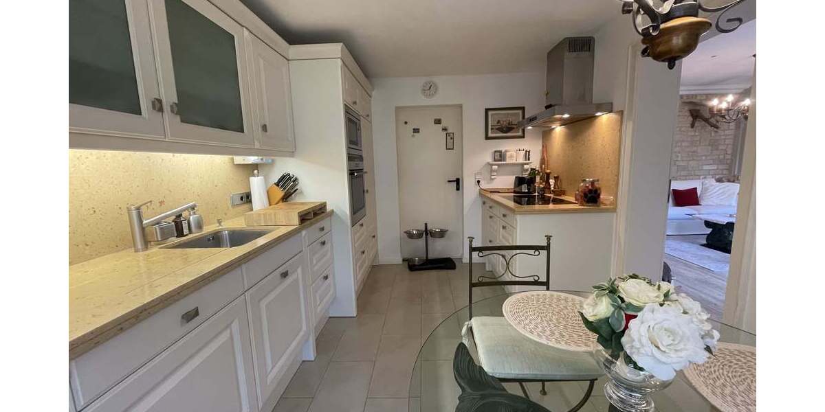 Etagenwohnung Düsseldorf Eller - 3 Zimmer, 126 m&sup2;, 399.900&euro; | Angebot:25685495