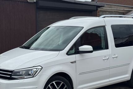 VW Caddy 193.000 km 13.600 &euro; Duisburg 47179