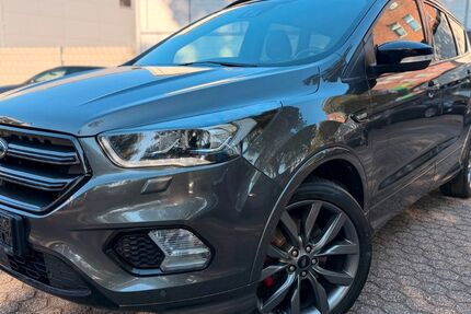 Ford Kuga 140.500 km 13.999 &euro; Düsseldorf 40233