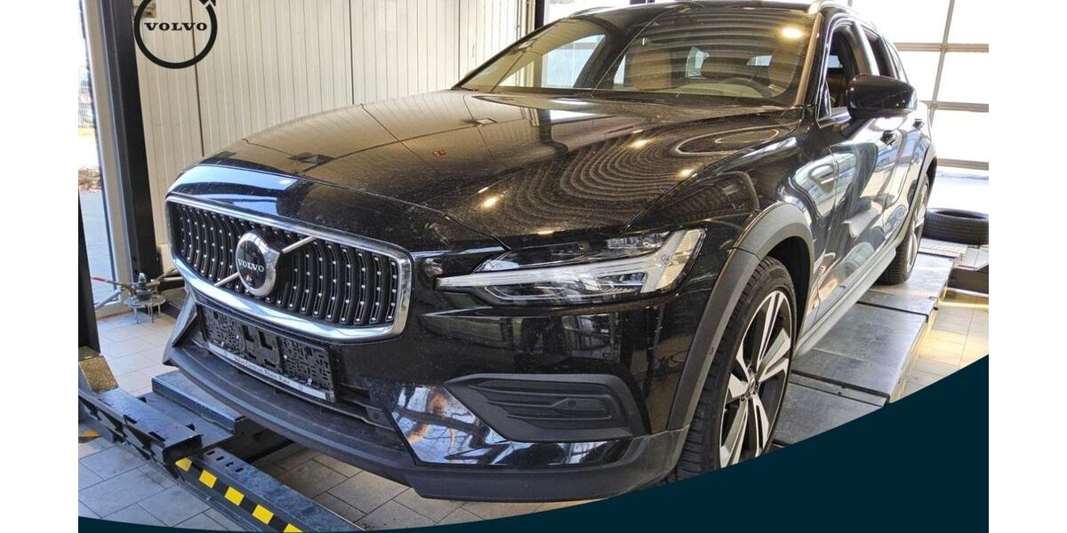 Volvo V60 Cross Country 46.516 km 39.950 &euro; Essen-Kray 45309