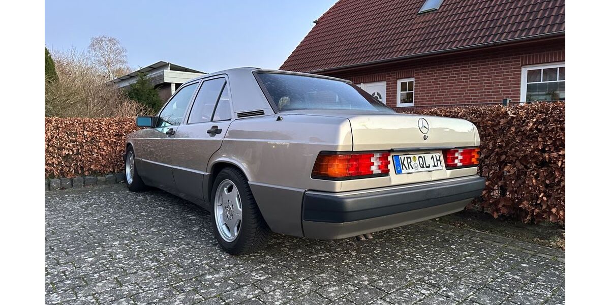 Mercedes-Benz 190 240.000 km 6.999 &euro; Krefeld 47829