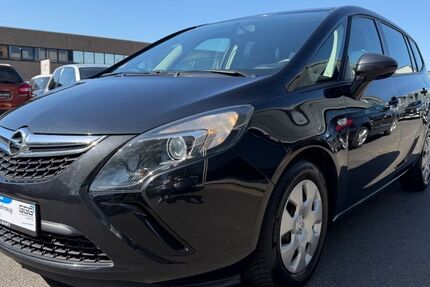 Opel Zafira 111.738 km 6.990 &euro; Düsseldorf 40233