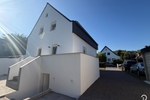 Einfamilienhaus mit 5 Zimmern und 2 Bädern, großem Garten ideal für Familien. Komplett saniert! - Einfamilienhaus Düsseldorf / Rath Rath | Angebot:27190569