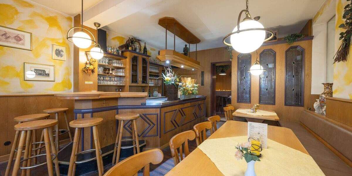 Mehrfamilienhaus, Wohnhaus Moers Kapellen-Mitte - 1 Zimmer, 220 m&sup2;, 599.000&euro; | Angebot:25692292