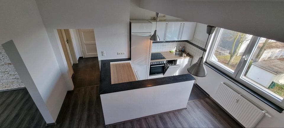 Dachgeschoßwohnung Essen Stadtbezirk V - 2.5 Zimmer, 75 m&sup2;, 940&euro; | Angebot:25304043