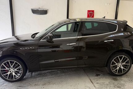 Maserati Levante 119.000 km 28.500 &euro; Wuppertal 42287