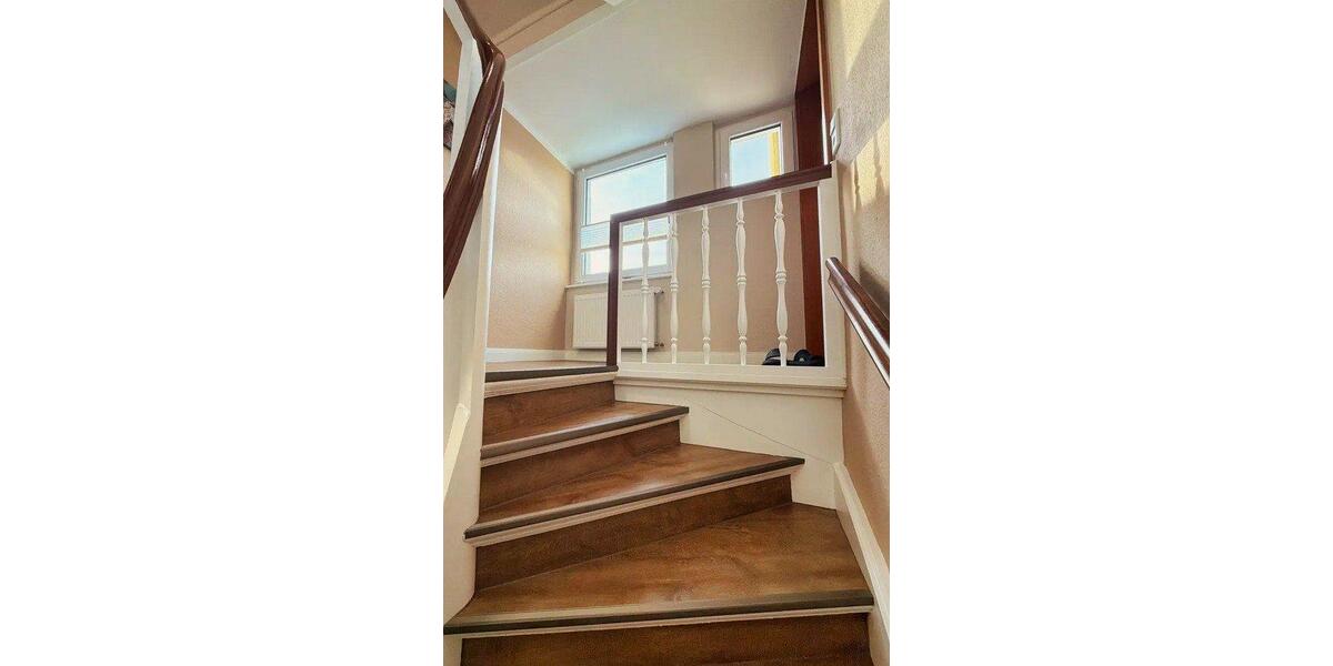 Einfamilienhaus Wuppertal Gemarkung Langerfeld - 11 Zimmer, 252 m&sup2;, 420.000&euro; | Angebot:26478866