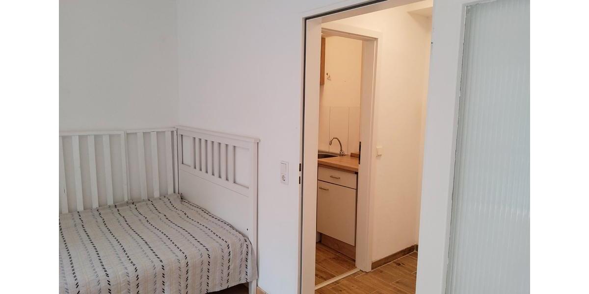 Etagenwohnung Düsseldorf Stadtbezirk 8 - 1 Zimmer, 30 m&sup2;, 530&euro; | Angebot:27533580