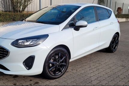 Ford Fiesta 22.500 km 14.800 &euro; Neuss 41466