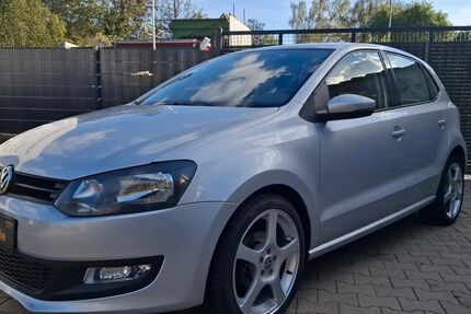VW Polo 113.000 km 5.899 &euro; Düsseldorf 40627
