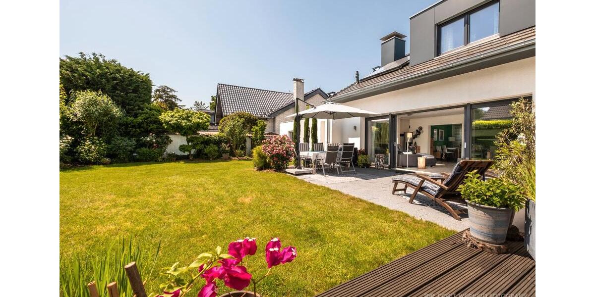 Einfamilienhaus Langenfeld (Rheinland) - 7 Zimmer, 272 m&sup2;, 1.390.000&euro; | Angebot:27168882