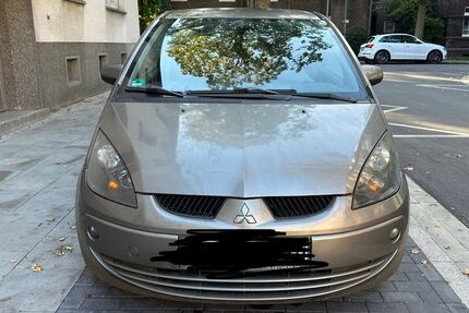 Mitsubishi Colt 84.000 km 2.490 &euro; Essen 45138