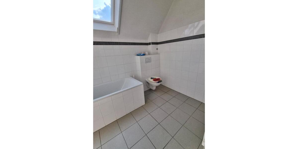 Dachgeschoßwohnung Solingen Wald - 2.5 Zimmer, 55 m&sup2;, 720&euro; | Angebot:26400660