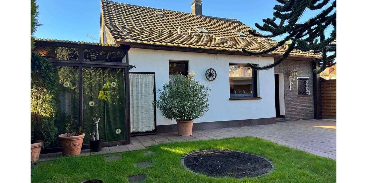 Einfamilienhaus Duisburg Essenberg - 6 Zimmer, 130 m&sup2;, 349.900&euro; | Angebot:27215629