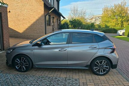 Hyundai i20 28.455 km 17.990 &euro; Duisburg 47178