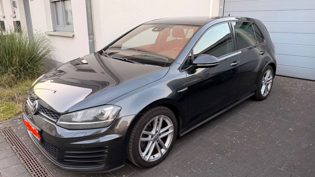 VW Golf 182.000 km 12.400 &euro; Dormagen 41542