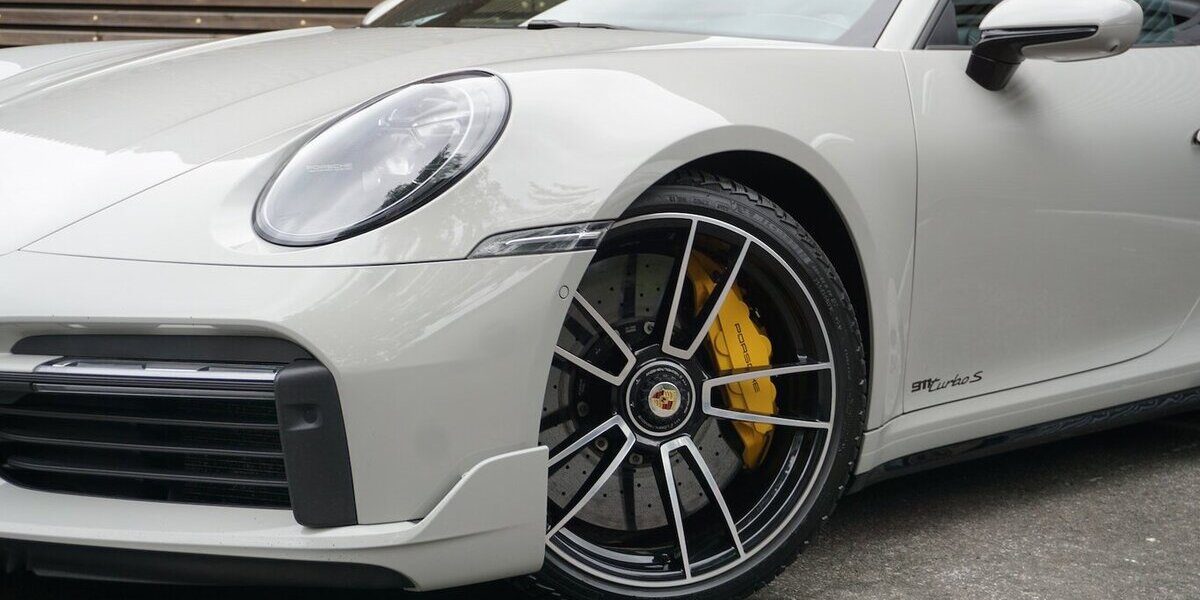 Porsche 911 992 Turbo S Burm Approved Aero Matrix 105.961 km 179.900 &euro; Wuppertal 42327