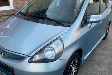 Honda Jazz 192.000 km 3.450 &euro; Moers 47443