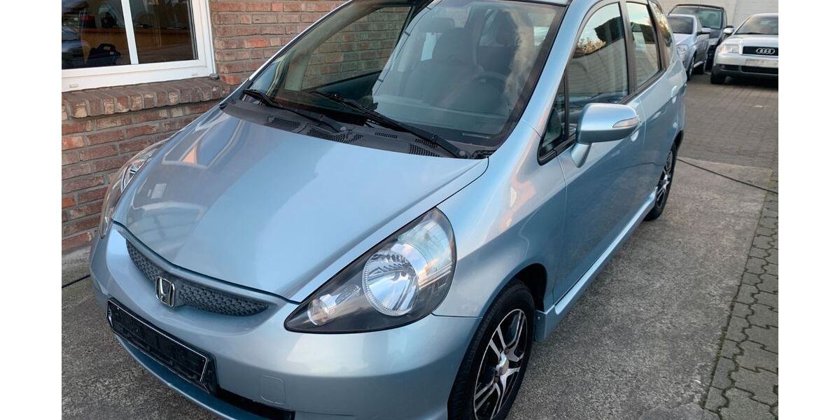 Honda Jazz 192.000 km 3.450 &euro; Moers 47443