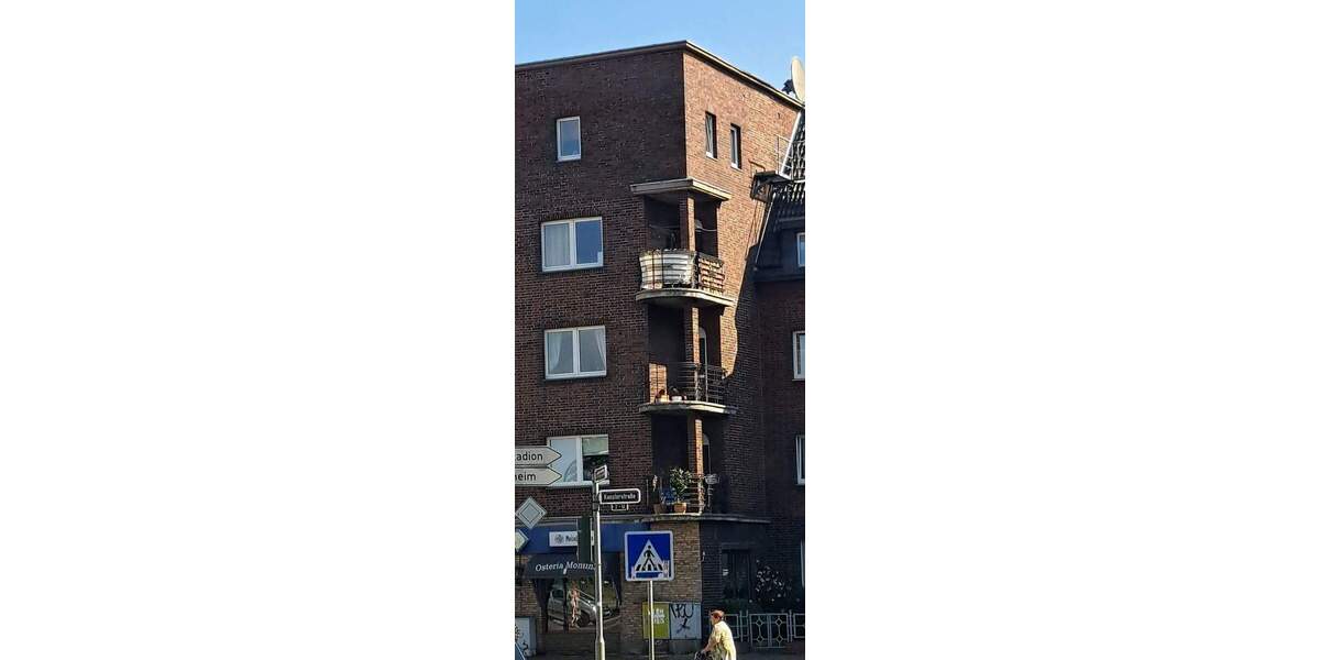 Etagenwohnung Düsseldorf Rath - 3 Zimmer, 92 m&sup2;, 1.250&euro; | Angebot:25774715