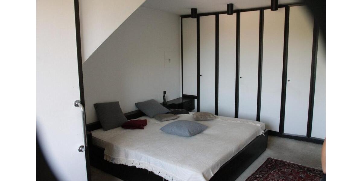 Einfamilienhaus Oberhausen - 2 Zimmer, 180 m&sup2;, 375.000&euro; | Angebot:25257357