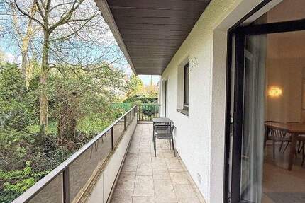 Wohnung Düsseldorf Oberkassel - 2 Zimmer, 82 m&sup2;, 1.650&euro; | Angebot:25916382