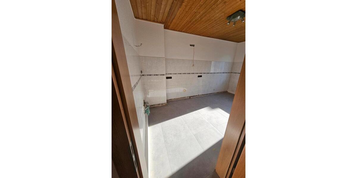 Etagenwohnung Wuppertal Barmen - 2 Zimmer, 64 m&sup2;, 600&euro; | Angebot:25541350