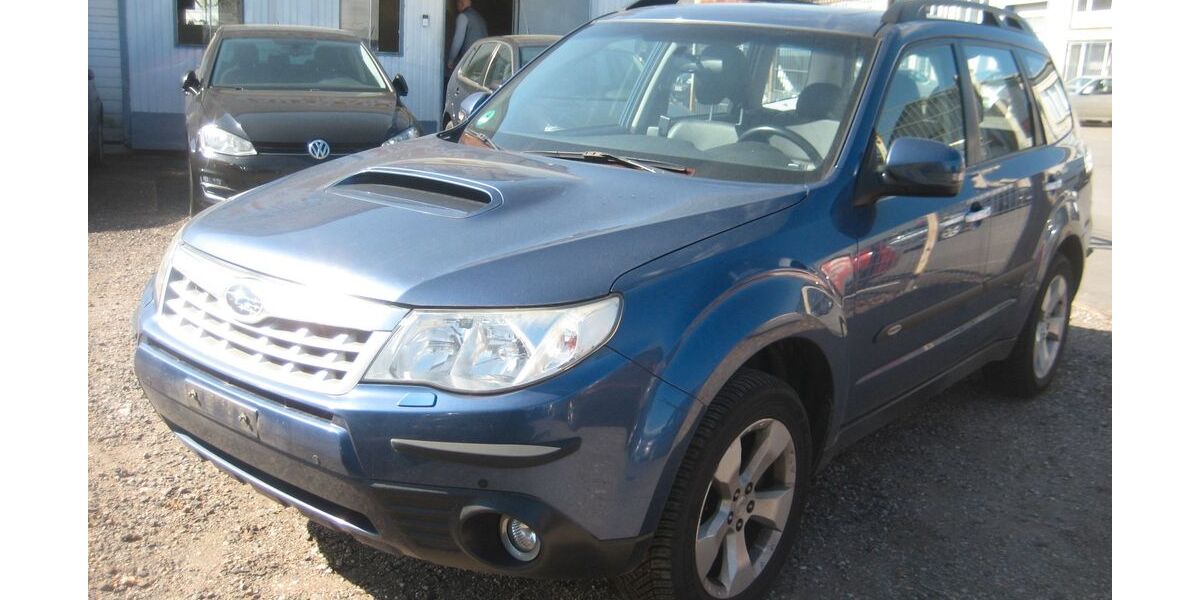 Subaru Forester 227.800 km 2.999 &euro; Krefeld 47800