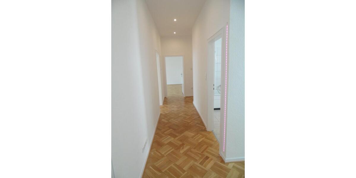 Etagenwohnung Düsseldorf Niederkassel - 3 Zimmer, 93 m&sup2;, 1.750&euro; | Angebot:26364807