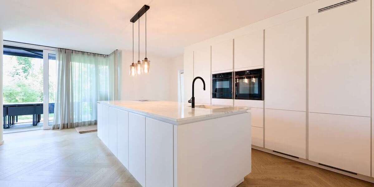 Etagenwohnung Düsseldorf Gerresheim - 5 Zimmer, 219 m&sup2;, 4.990&euro; | Angebot:26493933