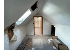 Dachgeschoßwohnung Krefeld Cracau - 5 Zimmer, 114 m&sup2;, 65.000&euro; | Angebot:27198845
