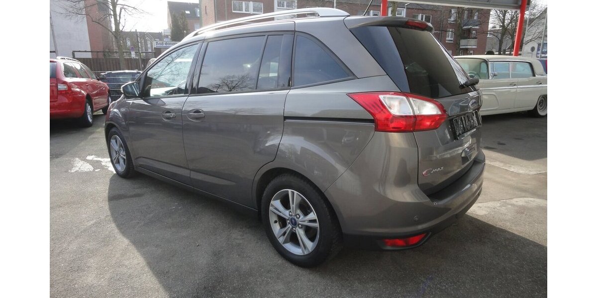Ford Grand C-Max SYNC Edit. 1,6L/110KW Klima+SHZ+PDC 170.000 km 5.900 &euro; Neuss 41462