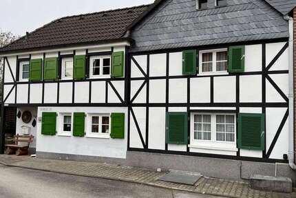 Haus Solingen Aufderhöhe - 3 Zimmer, 57 m&sup2;, 310.000&euro; | Angebot:25078975