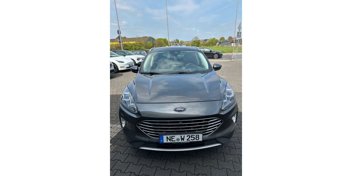 Ford Kuga 216.000 km 12.900 &euro; Korschenbroich 41352