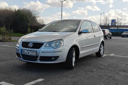 VW Polo 100.400 km 2.590 &euro; Duisburg 47269
