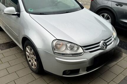 VW Golf 320.000 km 3.100 &euro; Tönisvorst 47918
