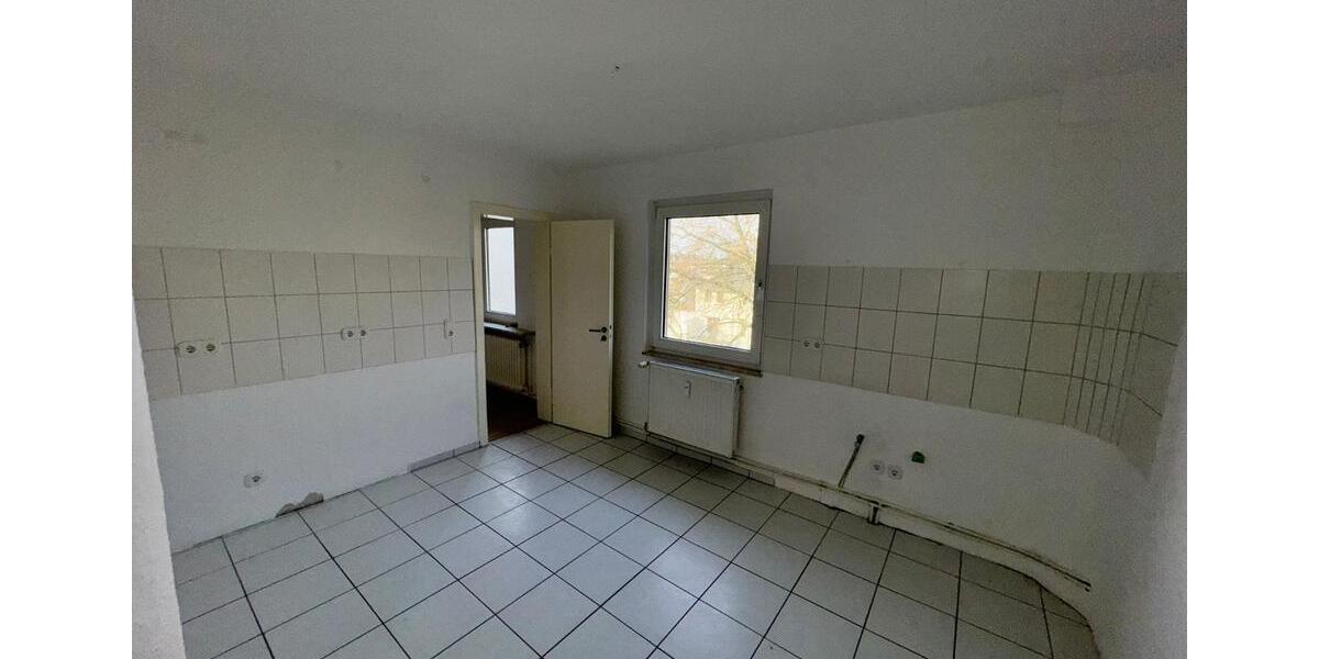 Dachgeschoßwohnung Duisburg Duisburg-Mitte - 4 Zimmer, 86 m&sup2;, 645&euro; | Angebot:25972396