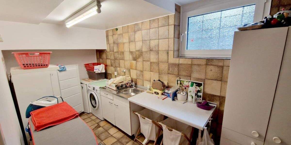 Einfamilienhaus Mülheim Holthausen - 5 Zimmer, 216 m&sup2;, 599.000&euro; | Angebot:25779202