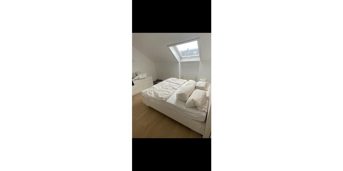 Dachgeschoßwohnung Ratingen Tiefenbroich - 2 Zimmer, 57 m&sup2;, 199.000&euro; | Angebot:26634598