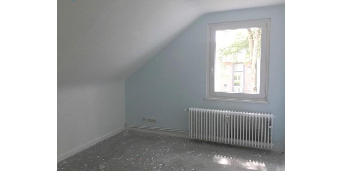Dachgeschoßwohnung Essen Stadtbezirk IV - 2.5 Zimmer, 43 m&sup2;, 440&euro; | Angebot:25909452