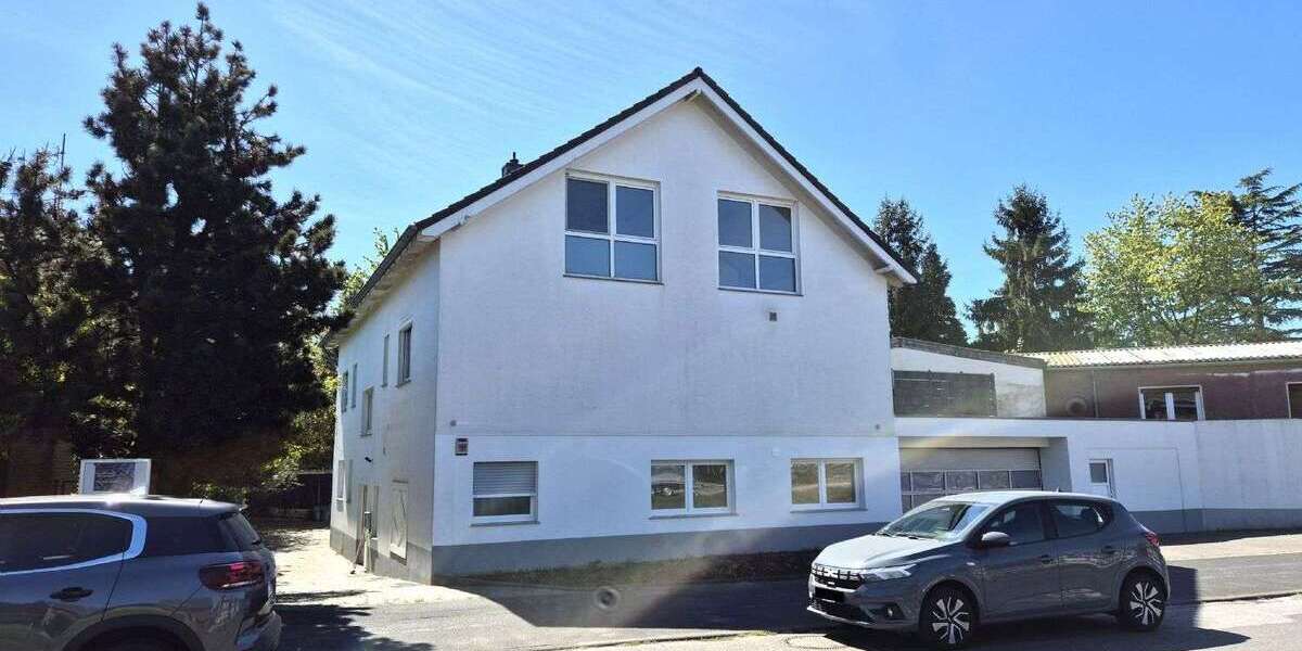 Einfamilienhaus Tönisvorst - 10 Zimmer, 370 m&sup2;, 895.000&euro; | Angebot:26984988