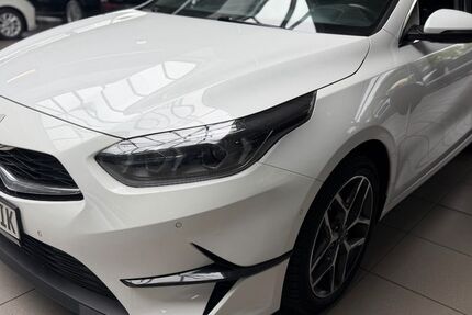 Kia ceed Sportswagon 166.000 km 14.890 &euro; Bottrop 46236