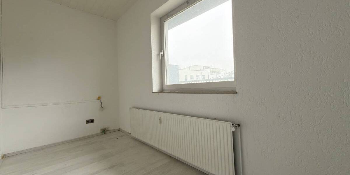 Gewerbeobjekt Oberhausen Lirich-Nord - 4 Zimmer, 995&euro; | Angebot:26572489